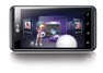 Mobilní telefon LG Optimus 3D. Zdroj: tracyandmatt.co.uk